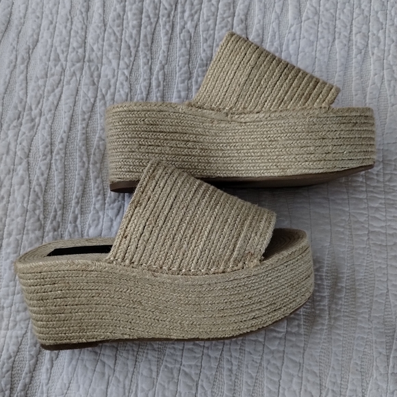 Zara Shoes - Zara Trafaluc Natural Wedge Platform Sandals 8